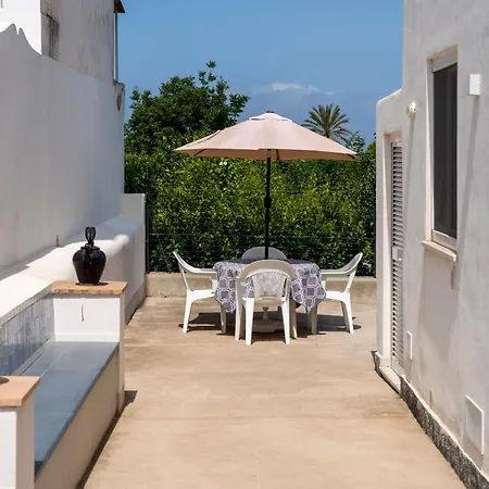 Un Angolo Di Paradiso Nel Centro Di بيت للعطل *